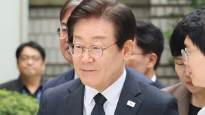 경찰, '이재명 무료변론' 사건 불송치&hellip;청탁금지법 위반 무혐의