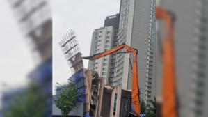 경기 광명시 교회 철거현장서 가설물 기울어져&hellip;일대 통제 중