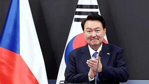 다섯쌍둥이 출산에&hellip;윤 대통령 "엄마 아빠&middot;의료진에 감사"