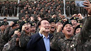 윤 대통령 "영화 '무도실무관', 젊은 세대가 많이 보길"