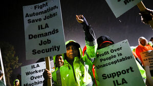 연봉 1억 5천인데 정부 보조금 신청할 정도? "6년간 62% 임금 인상"에 타결된 미국 항만 노조 파업 [스프]