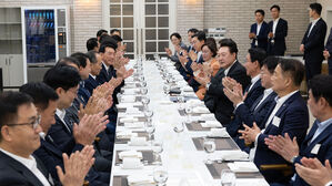 윤 대통령 "국익우선 국감, 일당백 각오로 임하길"