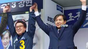조국, 야권 분열 우려에 "목에 칼 들어와도 윤 대통령과 손잡지 않을 것"