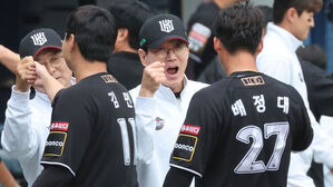 KBO 최초 WC 뒤집기&hellip;kt 이강철 감독 "최초 기록 계속 도전"