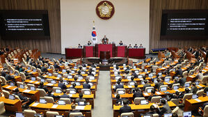 김 여사&middot;채 해병 특검법, 국회 재표결서 부결&middot;폐기