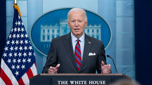 바이든, 윤 대통령에 연내 한미일 정상회의 제의&hellip;"연말개최 의견접근"