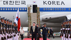 윤 대통령, 필리핀 도착&hellip;동남아 3국 순방일정 시작