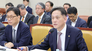 김태규 방통위원장 직무대행, 장인상으로 오후 국감 불참