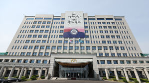 대통령실 "윤, 정치인이 데려와 명태균 만나&hellip;별도 친분 없어"