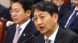 안덕근 산업장관 "체코 원전, 수익성 충분&hellip;덤핑 얘기 답답"