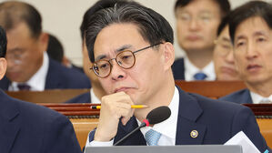 국세청장 "해외 고소득자 '비거주자' 신분 악용 여지 있어"