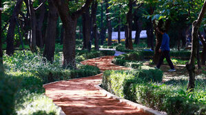 "가을바람 맞으며 걸어요"&hellip;송파구 '맨발길 베스트5' 소개