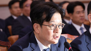 [단독] 이창수 중앙지검장 등 '검사 탄핵' 국회 측 대리인에 노희범 전 헌재연구관