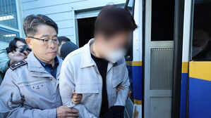 '마세라티 뺑소니범' 징역 10년 선고&hellip;재판부 "죄질 불량"