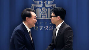 한동훈, '김 여사 3대 조치' 건의&hellip;즉답 않은 윤 대통령