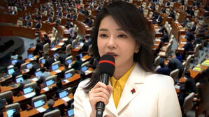 한동훈이 전달한 '8인'은 누구?&hellip;"호가호위" VS "안부전화 안 되나"