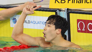 지유찬, 자유형 50ｍ 아시아 신기록으로 경영 월드컵 우승