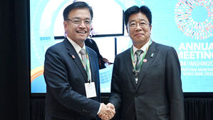 최상목, 일본 신임 재무장관 첫 만남&hellip;"내년에도 한미일 회의"