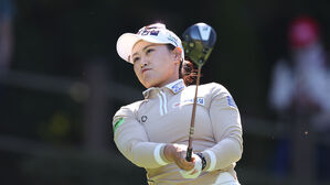 지한솔, KLPGA 투어 덕신EPC&middot;서울경제 클래식 우승&hellip;4승 달성
