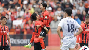 '양민혁 결승골' 프로축구 강원, 선두 울산 맹추격