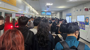 김포골드라인 열차 출근 시간대 비상 제동&hellip;운행 지연