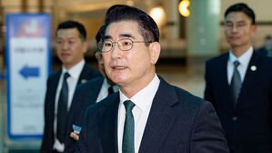 김용현, 계엄 발표 4시간 전 '충암 후배' 이상민과 통화