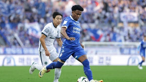K리그2 수원, 안산과 최종전서 2-1 역전극&hellip;승격 희망 살렸다