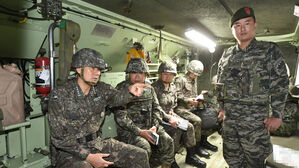 합참의장, 대북 확성기 작전 현장 방문&hellip;"국민 불편 해소에 최선"