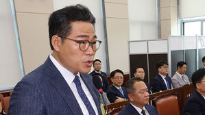 '마약수사 외압 주장' 전 수사팀장, 징계처분 취소 소송