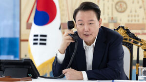 윤 대통령, 트럼프 당선인과 통화&hellip;"이른 시일 내 회동"