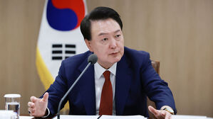 윤 대통령 "금융&middot;통상&middot;산업회의체 즉시 가동"