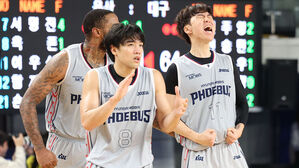 현대모비스, 한국가스공사 8연승 저지&hellip;이우석 결승 3점포