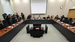 '외식&middot;가맹점 퇴장' 속 배달 앱 수수료 인하 의결
