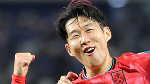 홍명보호, 쿠웨이트 꺾고 4연승&hellip;손흥민 통산 50호 골
