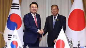 윤 대통령&middot;이시바, 두 번째 정상회담&hellip;"한일 공조 중요" "일한 협력 강화"