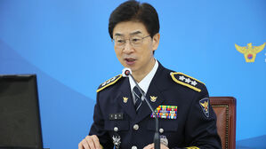 헌재 "윤 대통령 측 김봉식 증인신청 접수&hellip;회피촉구 의견서 검토 중"