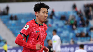 손흥민 "팔레스타인, 어려운 상황서도 열심히&hellip;우리도 배워야"