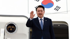 윤 대통령, APEC &middot; G20 다자외교 마무리&hellip;귀국길 올라