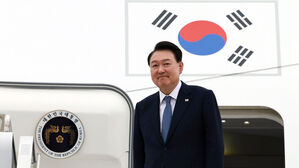 윤 대통령, APEC &middot; G20 정상회의 마치고 귀국