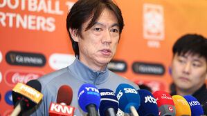 홍명보 1순위? 2순위?'&hellip;문체부 &middot; 윤리센터 다른 발표에 '혼란'