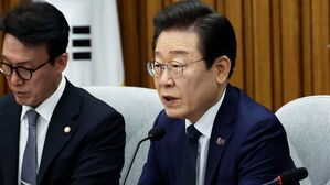 이재명 "부채 폭풍에 금융약자 벼랑 끝&hellip;불법 사채 근절"