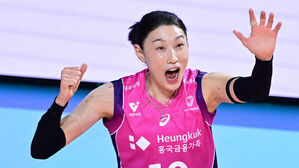'배구여제' 김연경, 올스타 최다 득표 이어 역대 베스트 7 예약