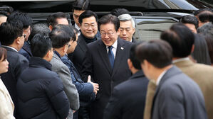 이재명 거듭 통화, 위증교사?&hellip;법원 "증언 요청"