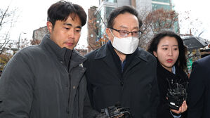 '우리은행 부당대출 의혹' 손태승 전 회장 11일 첫 재판