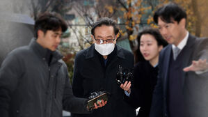검찰, '부당대출 의혹' 손태승 전 우리금융지주 회장에 구속영장 재청구
