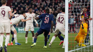 김민재 UCL 데뷔골 &middot; 시즌 2호골 폭발&hellip;뮌헨, PSG에 1-0 앞서