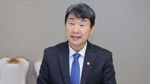 이주호 "AI교과서 교사 인식 긍정 변화"&hellip;영어 교사들과 차담회