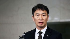 이복현 "상장폐지 목적 공개매수 증가&hellip;일반 주주 보호 미흡"