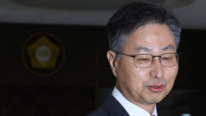 감사원장&middot;중앙지검장 탄핵소추안 본회의 보고&hellip;모레 표결