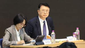 대통령실 "의료계 강성 주장에만 매몰 말길…협의체 재개 가능"